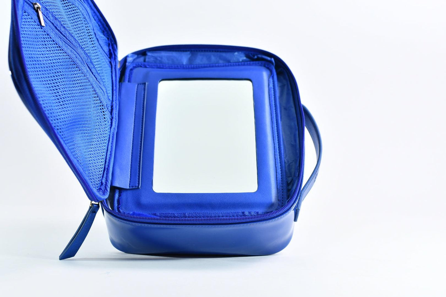 TOILETRY BAG